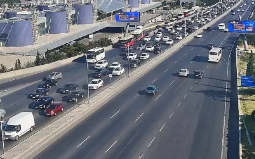 Yollarda tıxac var – Siyahı