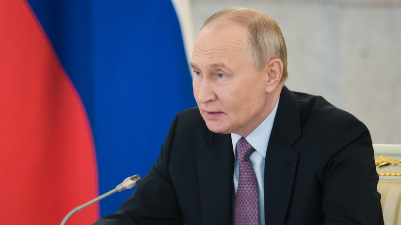 Putin Şimali Koreyanın xarici işlər naziri ilə görüşüb